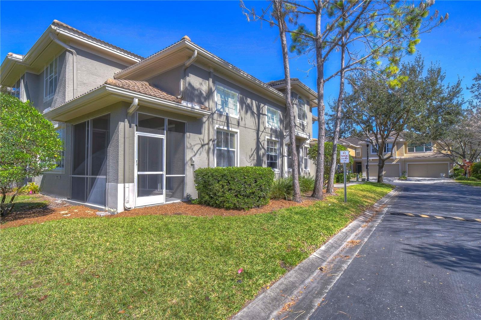 Image 40 of 51 For 3292 Covered Bridge Drive E