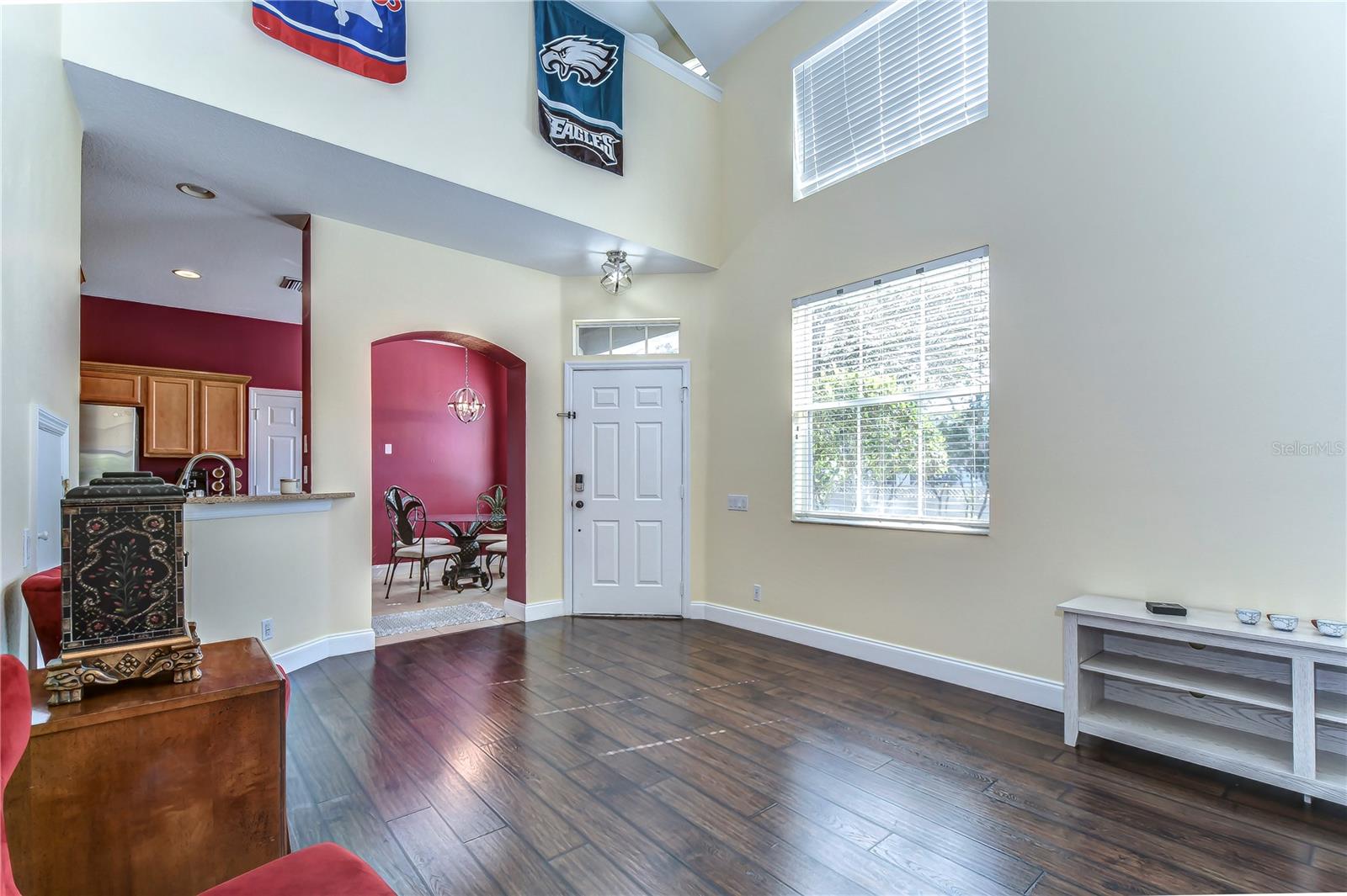 Image 9 of 51 For 3292 Covered Bridge Drive E