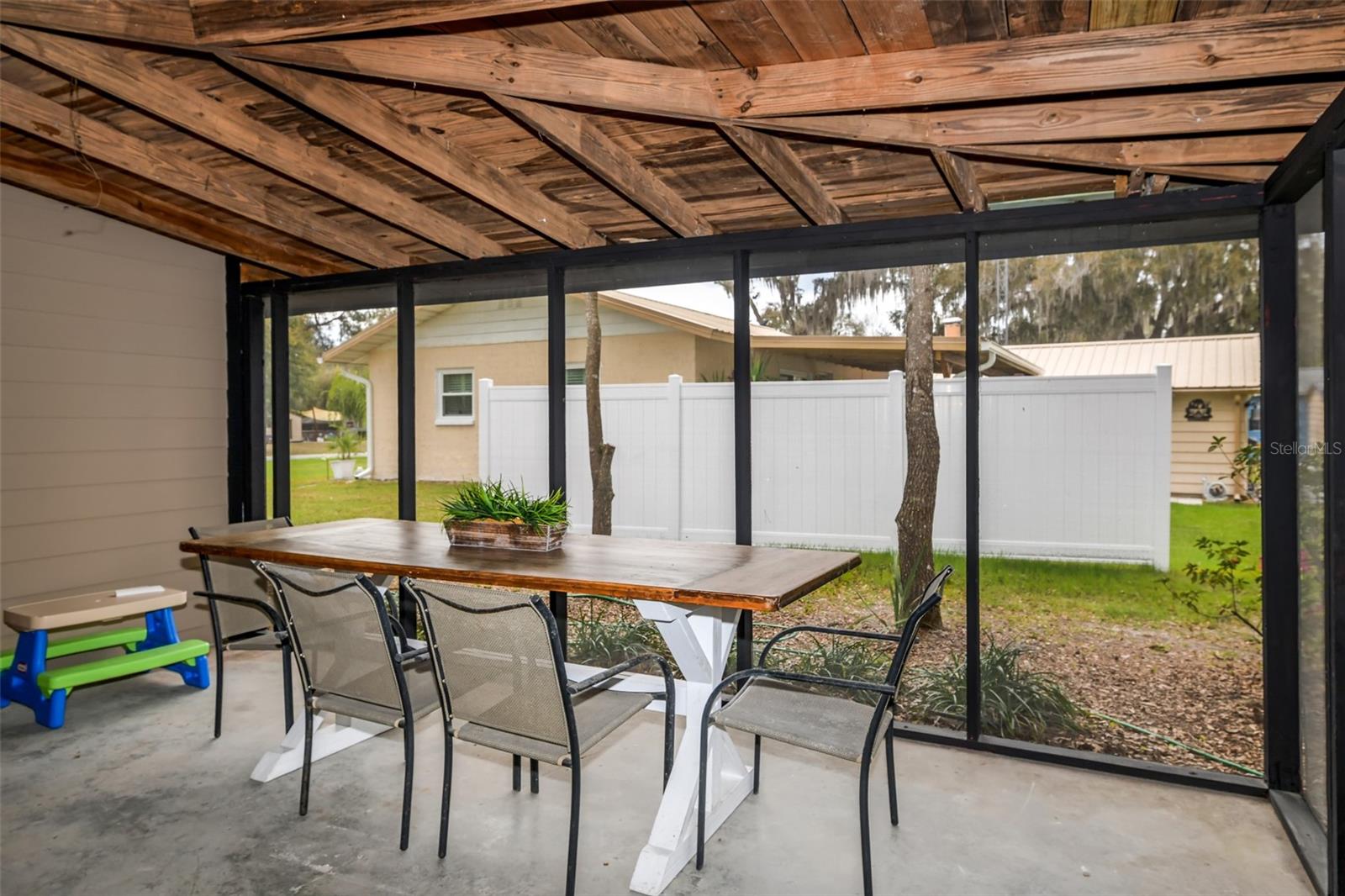 Image 19 of 33 For 11199 Tarpon Court