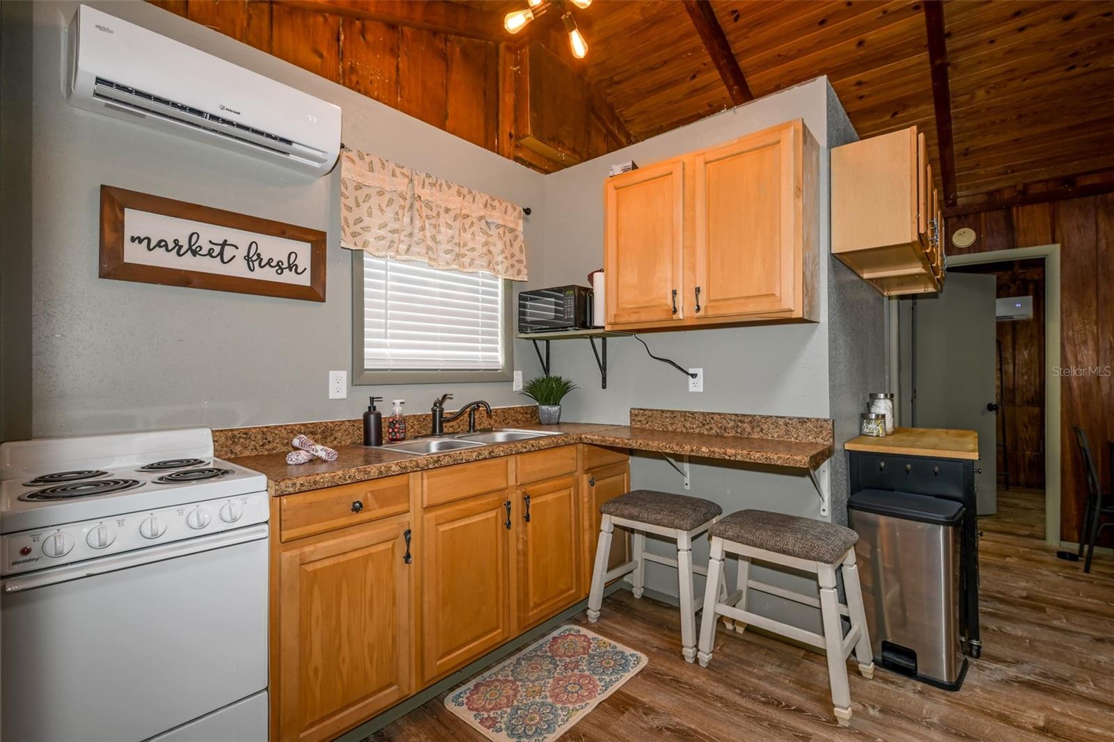 Image 9 of 33 For 11199 Tarpon Court