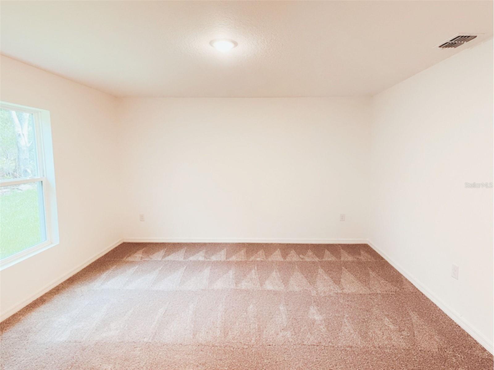 Image 17 of 22 For 108 Goldcoast Place