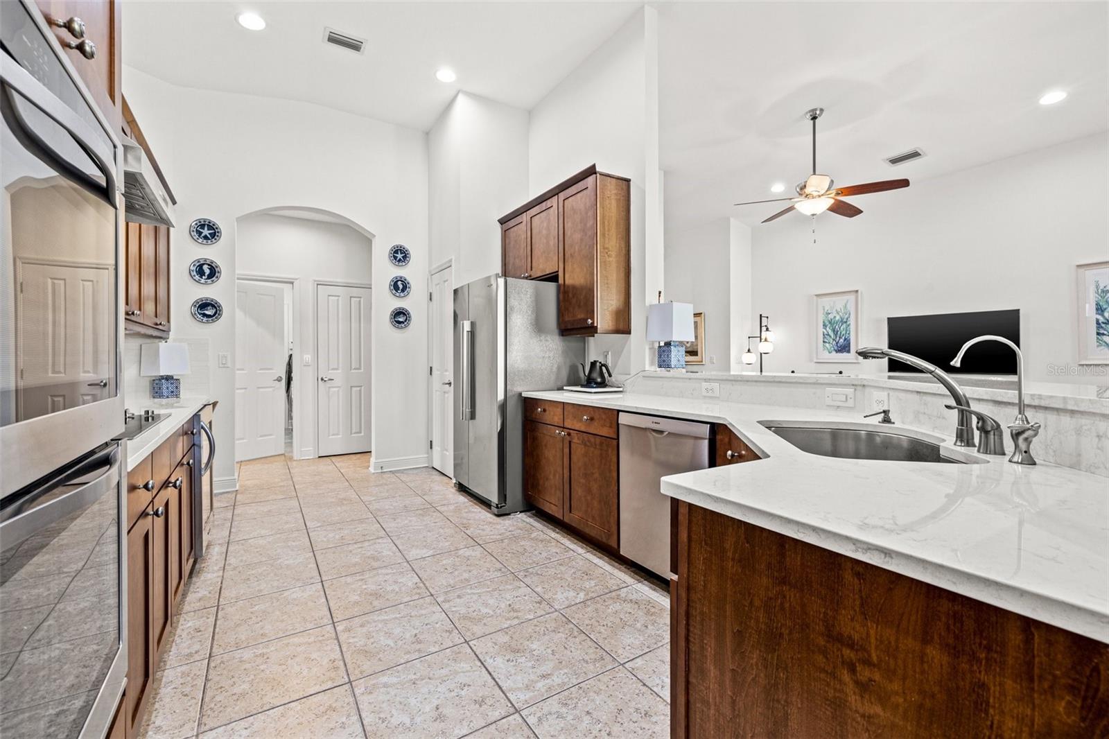 Image 12 of 40 For 13953 Thoroughbred Drive