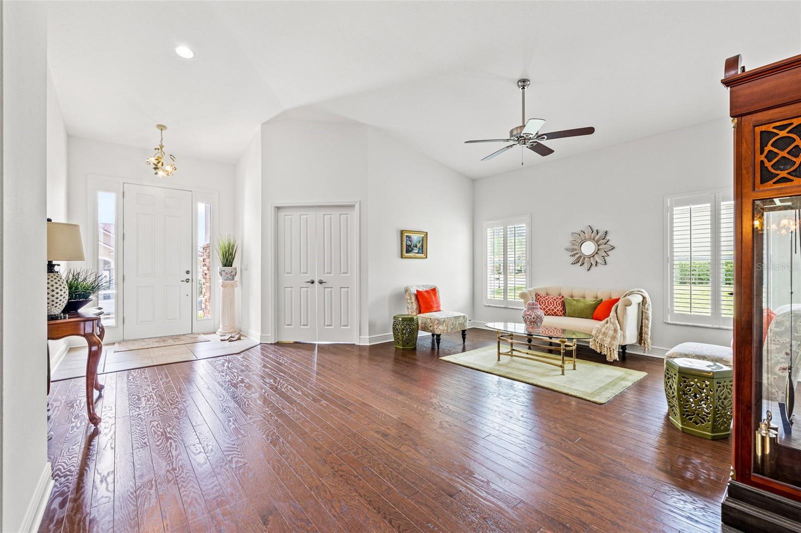 Image 5 of 40 For 13953 Thoroughbred Drive