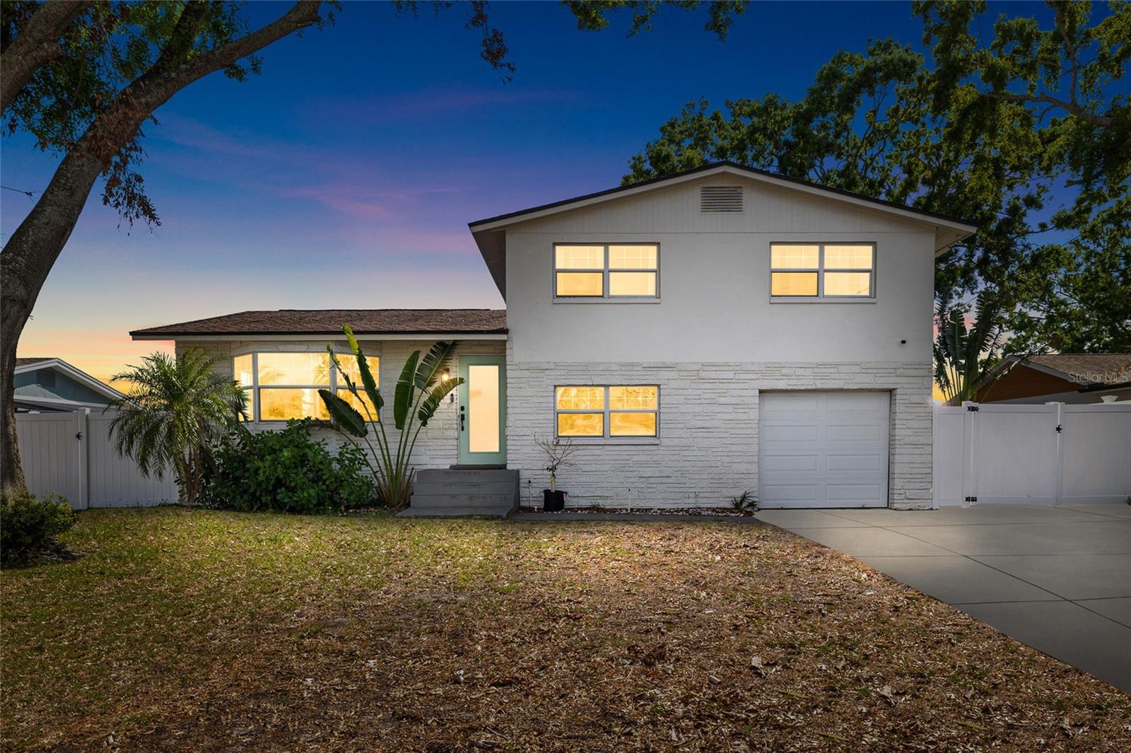 Image 2 of 38 For 10716 Donbrese Avenue