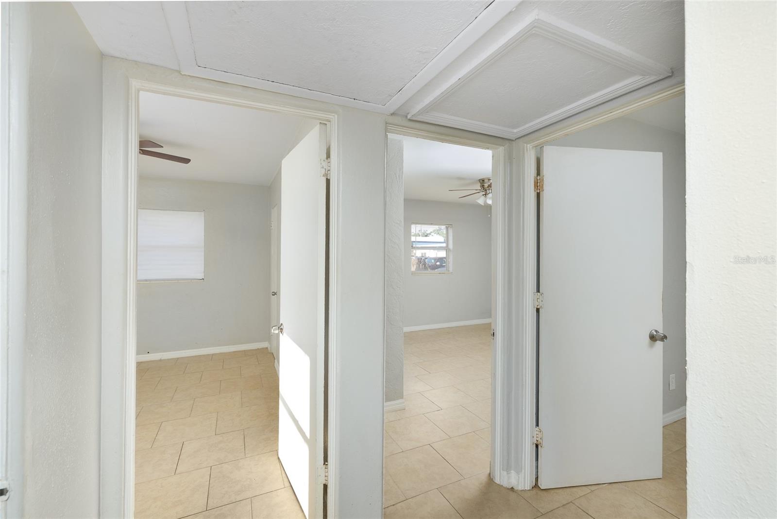 Image 11 of 18 For 2728 39th Avenue N