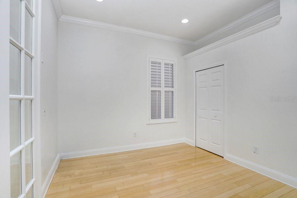 Image 12 of 51 For 11644 Meridian Point Drive