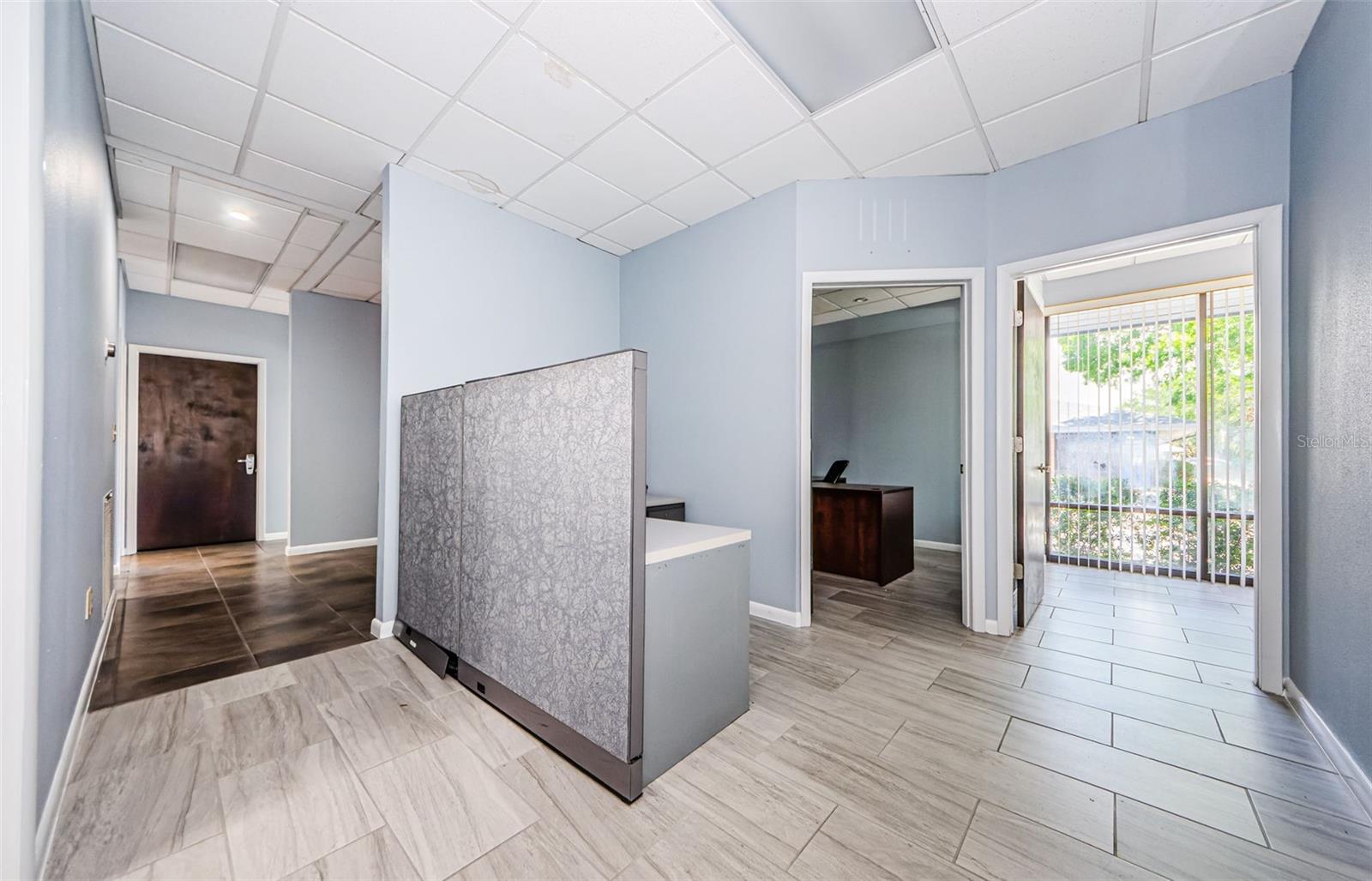 Image 12 of 26 For 701 Enterprise Road E 100