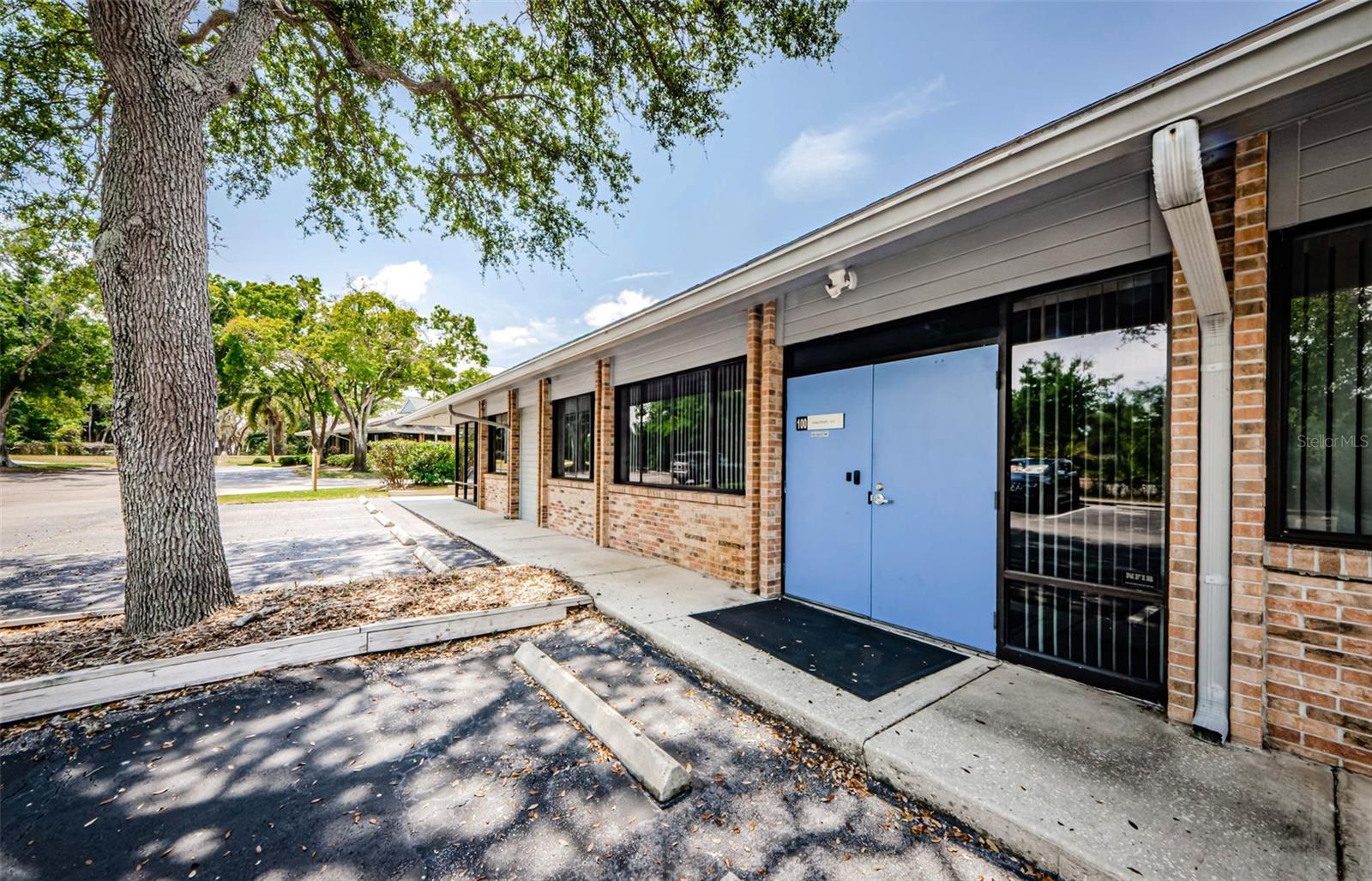 Image 23 of 26 For 701 Enterprise Road E 100