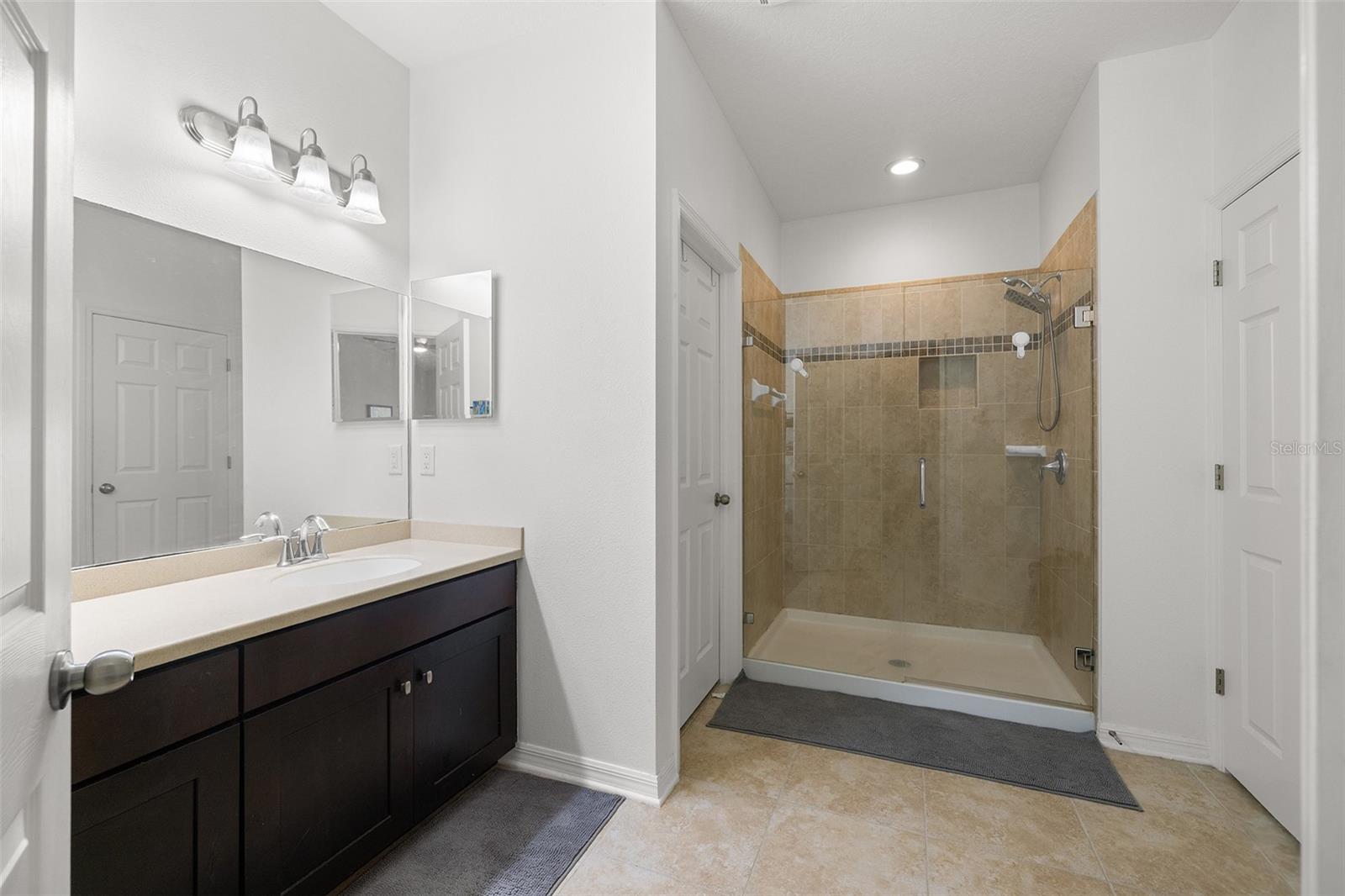 Image 24 of 35 For 12578 Streamdale Drive