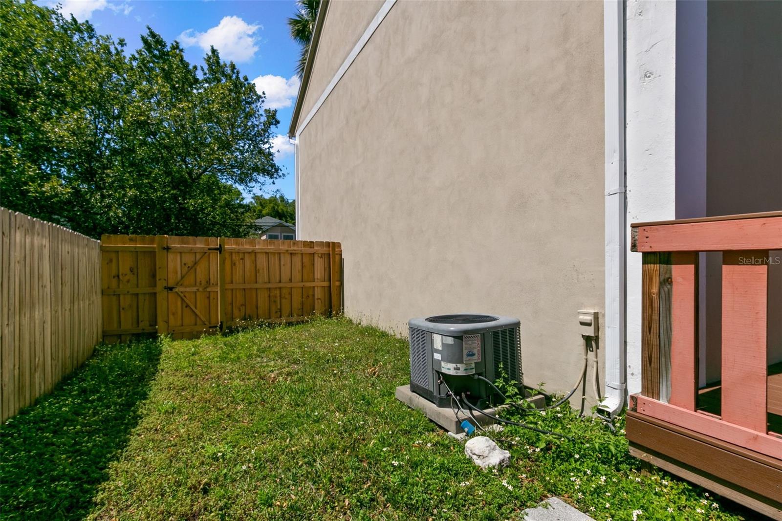 Image 4 of 12 For 408 Arrawana Avenue A5