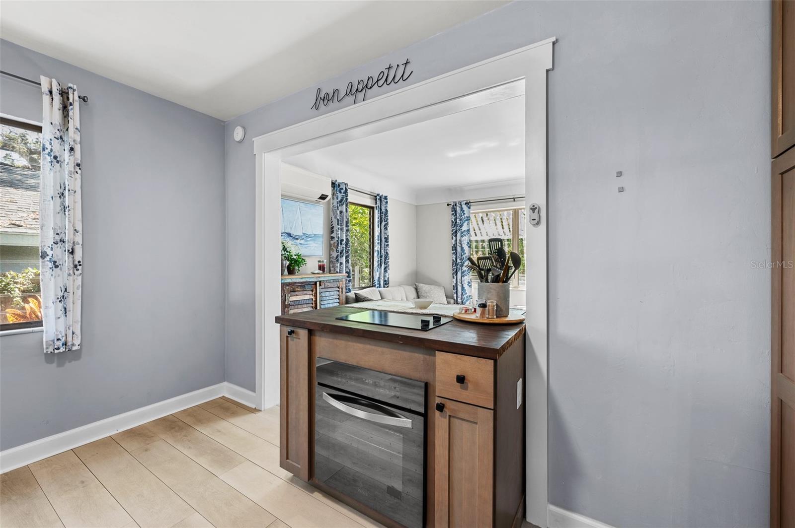 Image 13 of 29 For 4921 24th Avenue S