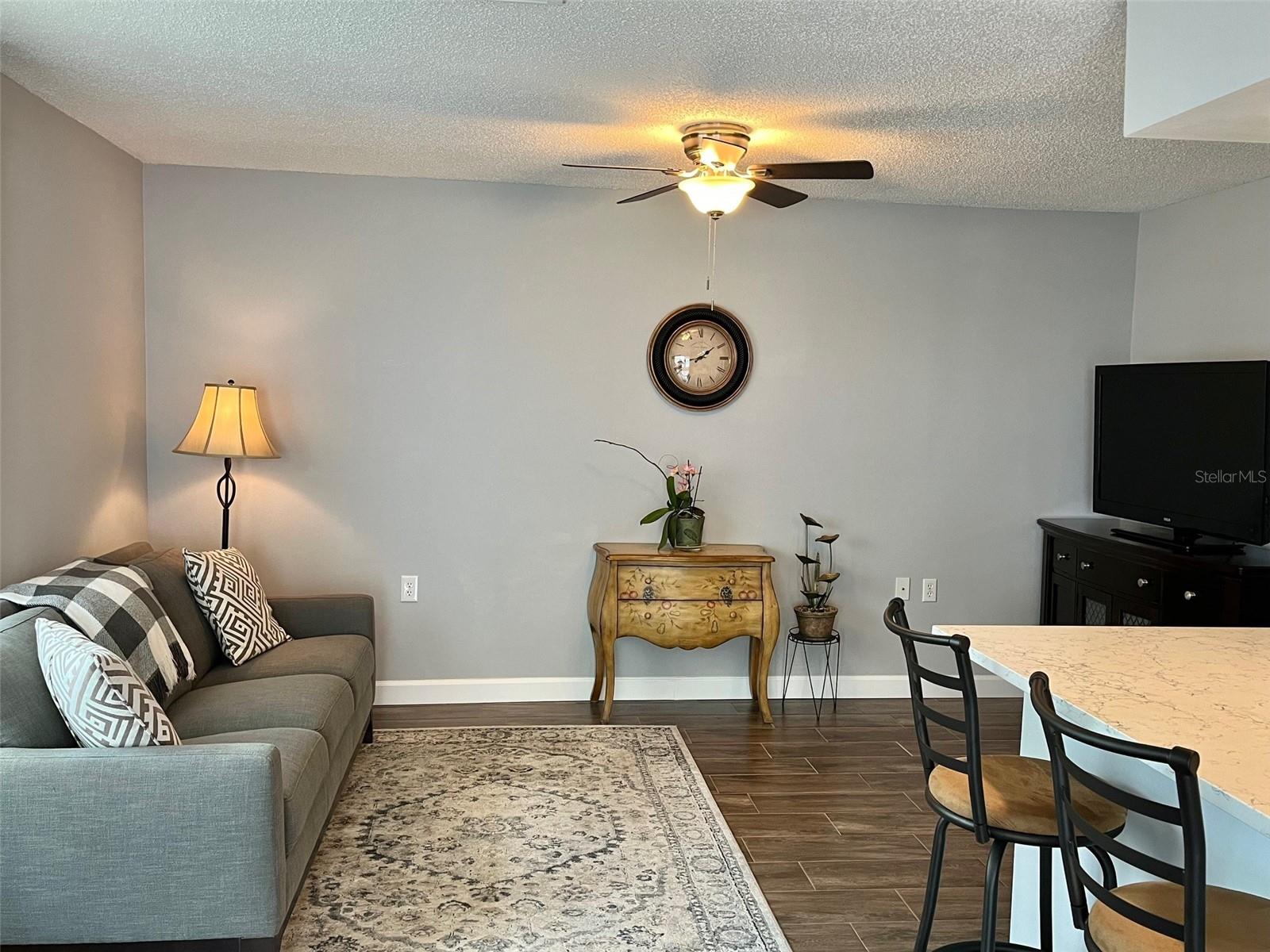 Image 12 of 52 For 10627 Mira Vista Drive