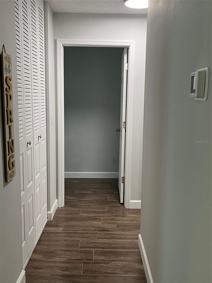 Image 15 of 52 For 10627 Mira Vista Drive