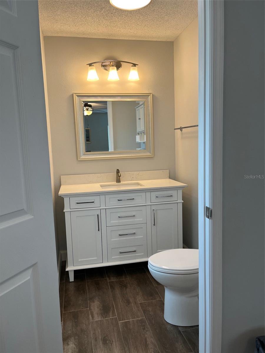 Image 21 of 52 For 10627 Mira Vista Drive