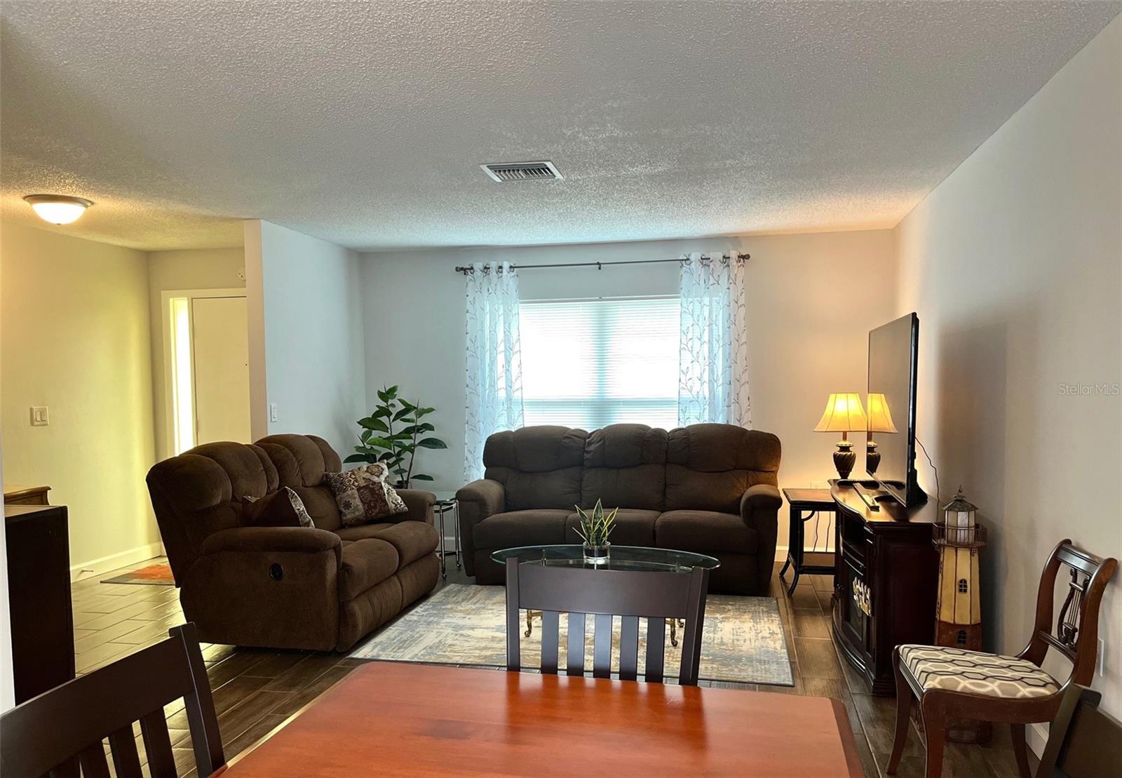 Image 4 of 52 For 10627 Mira Vista Drive