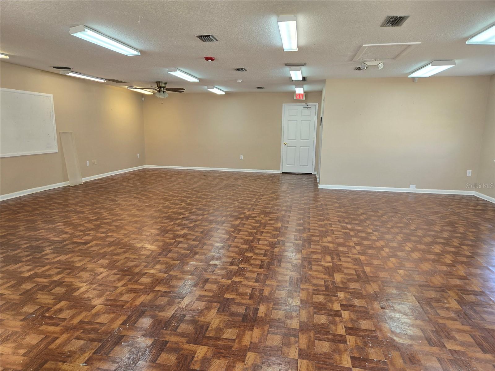 Listing photo id 17 for 8726 Old County Road 54