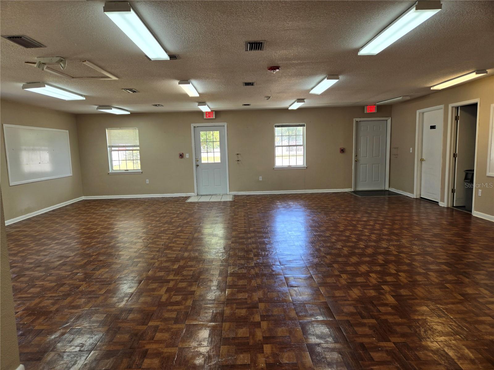 Listing photo id 18 for 8726 Old County Road 54