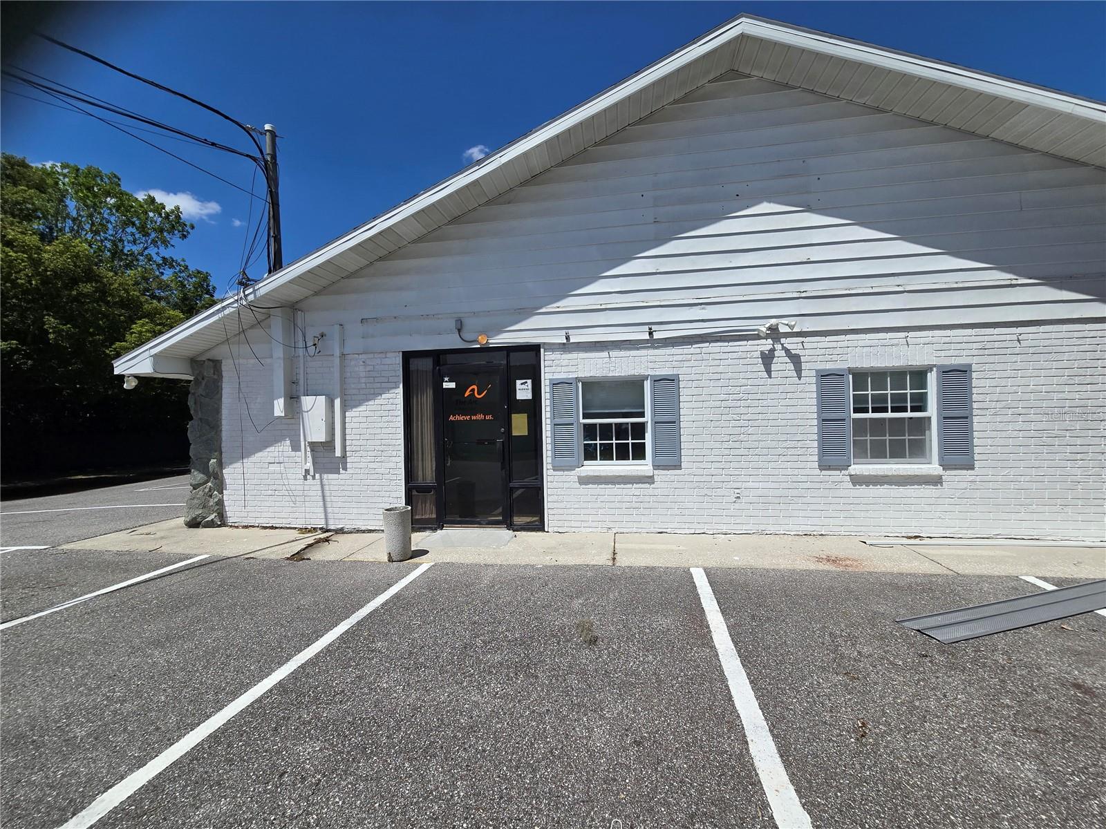 Listing photo id 58 for 8726 Old County Road 54