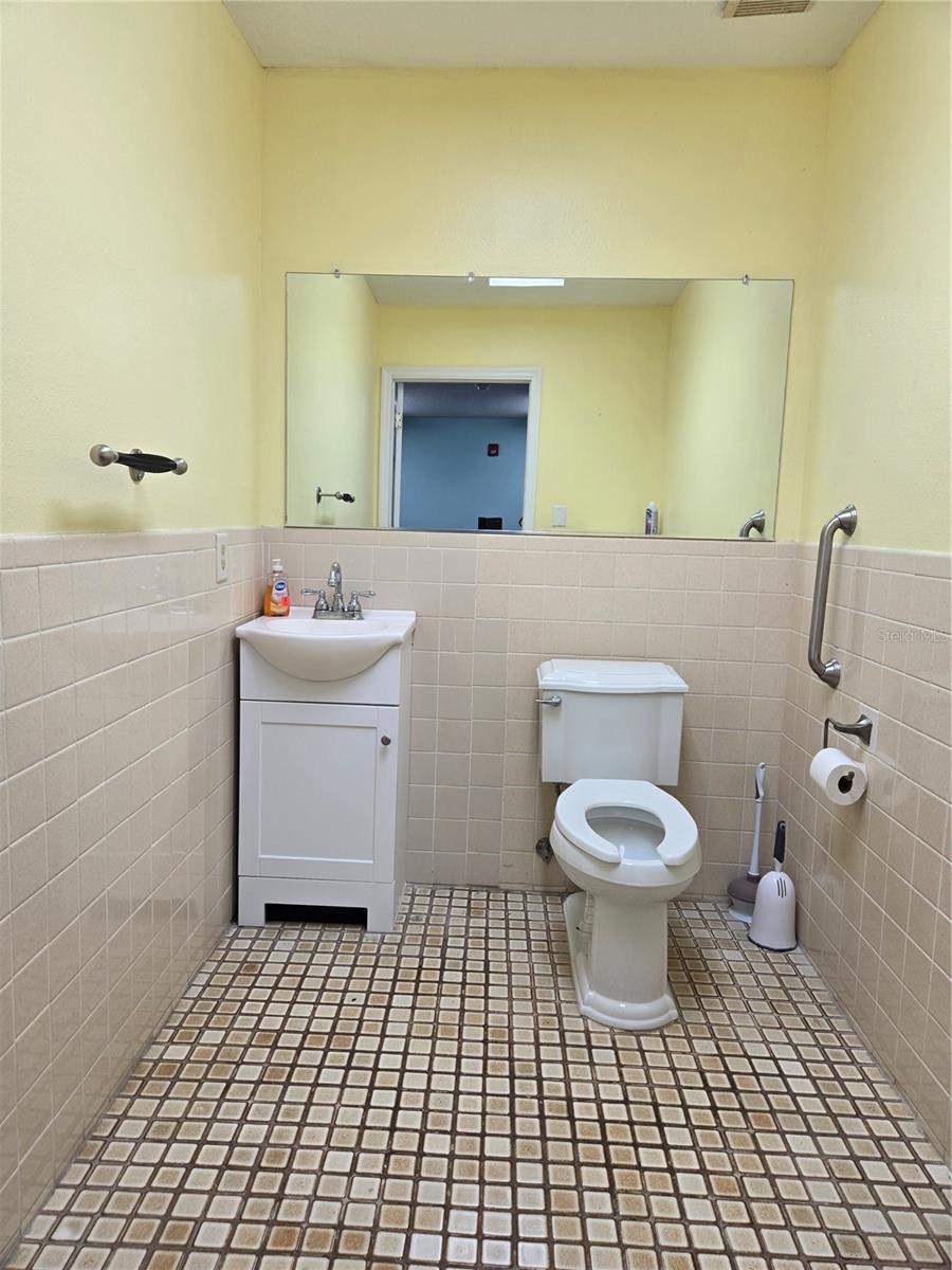 Listing photo id 63 for 8726 Old County Road 54