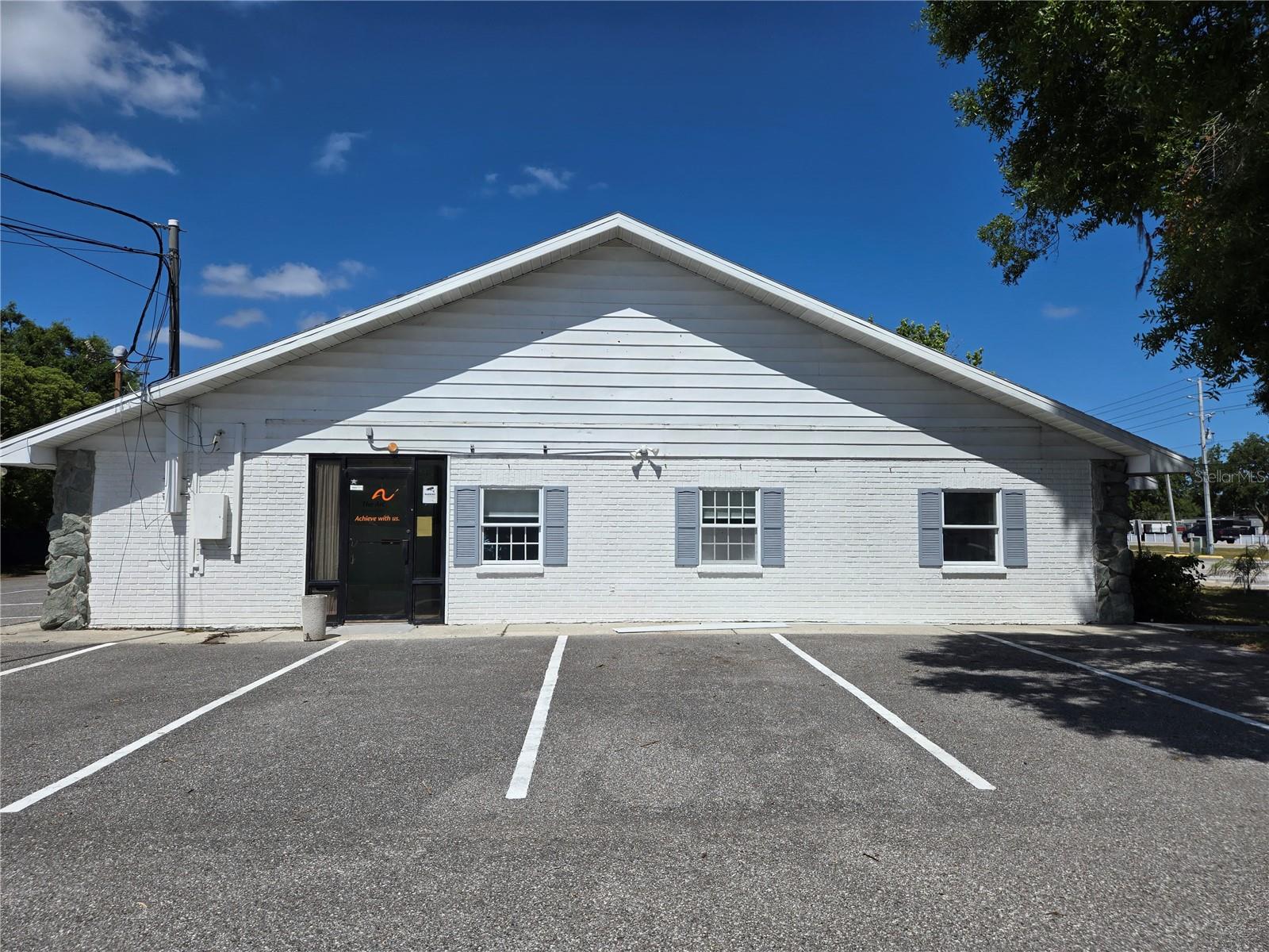 Listing photo id 5 for 8726 Old County Road 54
