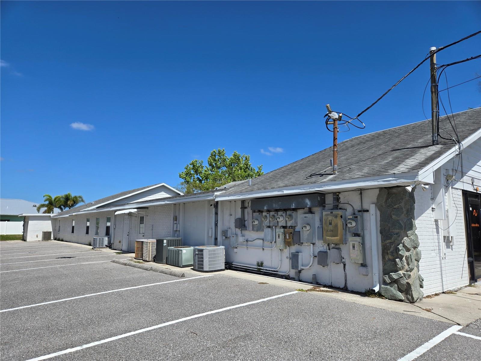 Listing photo id 6 for 8726 Old County Road 54