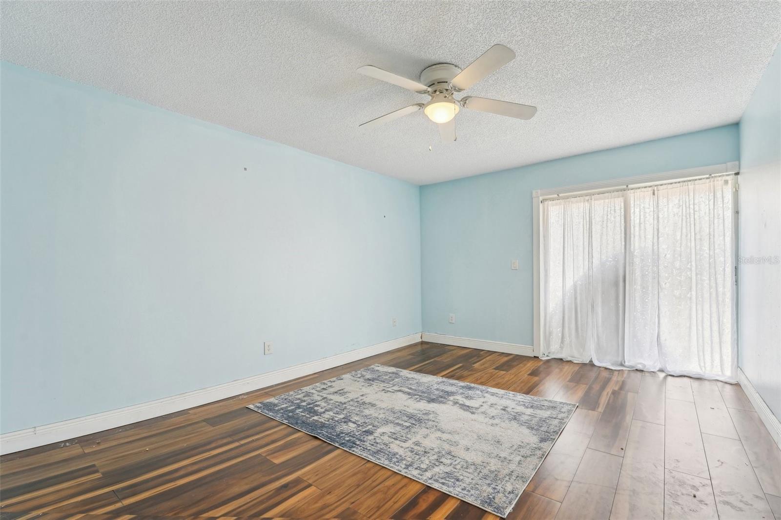 Image 24 of 46 For 1515 12th Court Se Unit 55