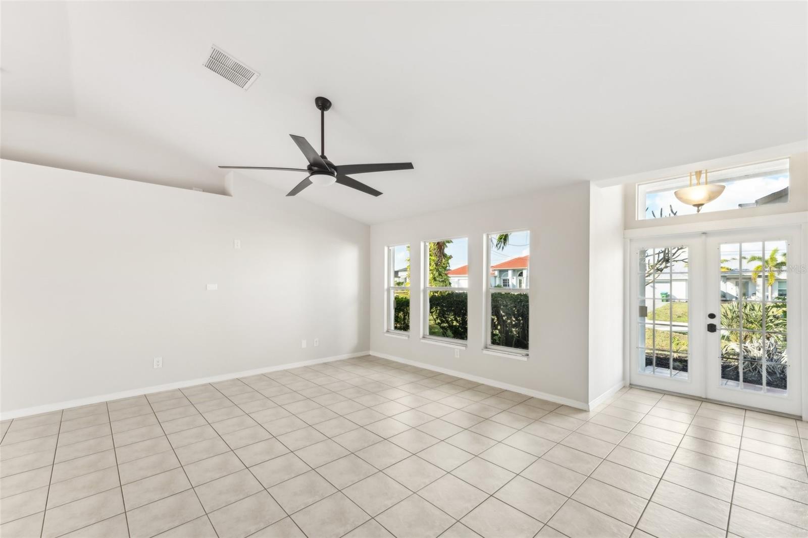 Image 15 of 27 For 926 37th Street