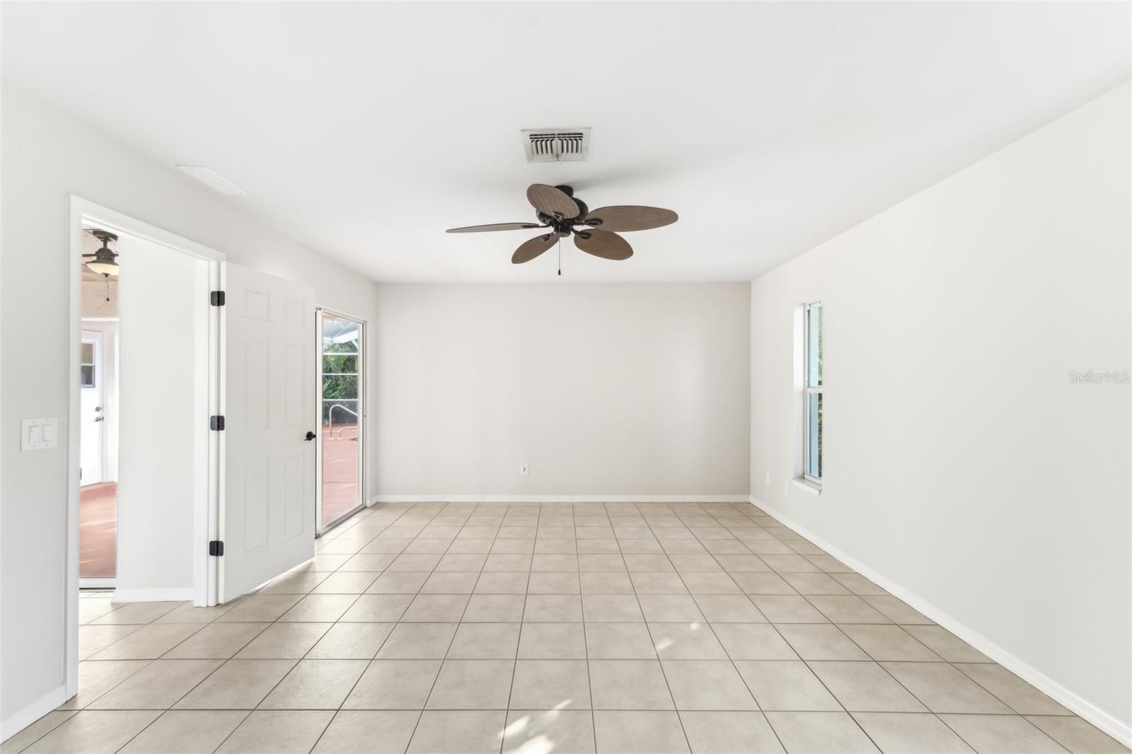 Image 19 of 27 For 926 37th Street