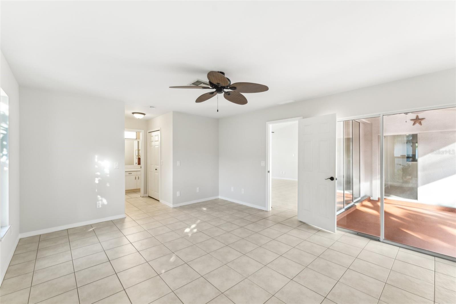 Image 21 of 27 For 926 37th Street