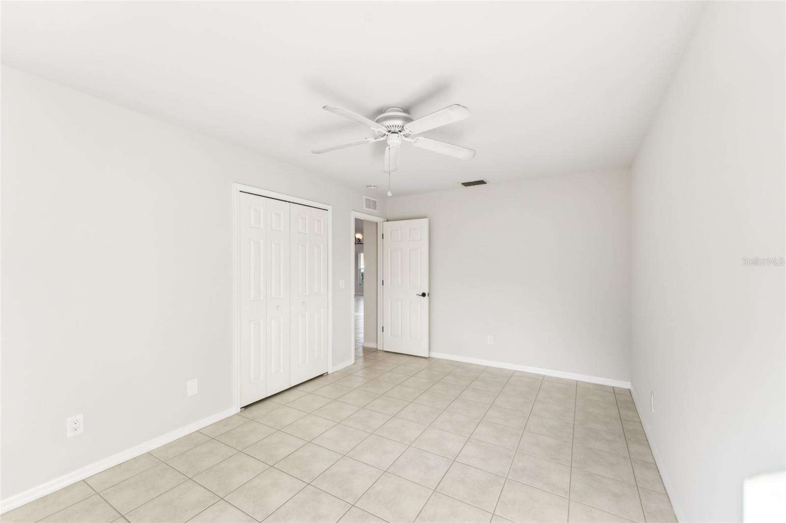 Image 24 of 27 For 926 37th Street