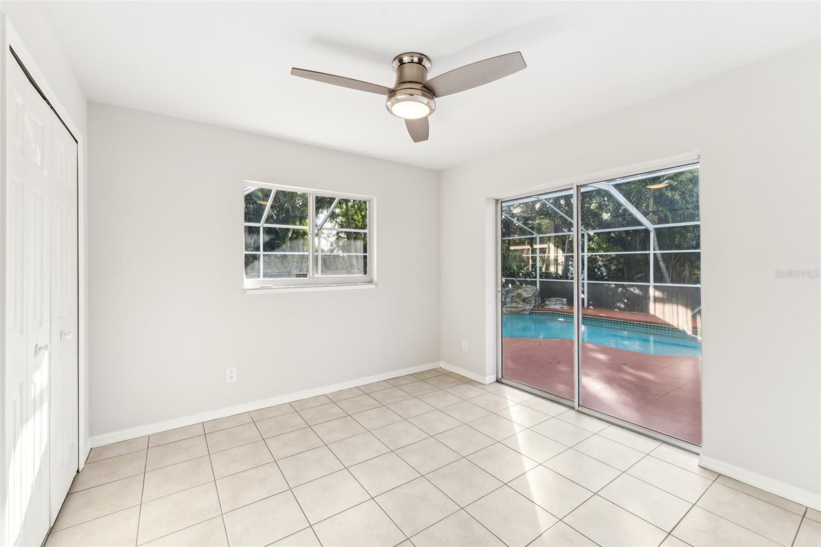 Image 26 of 27 For 926 37th Street