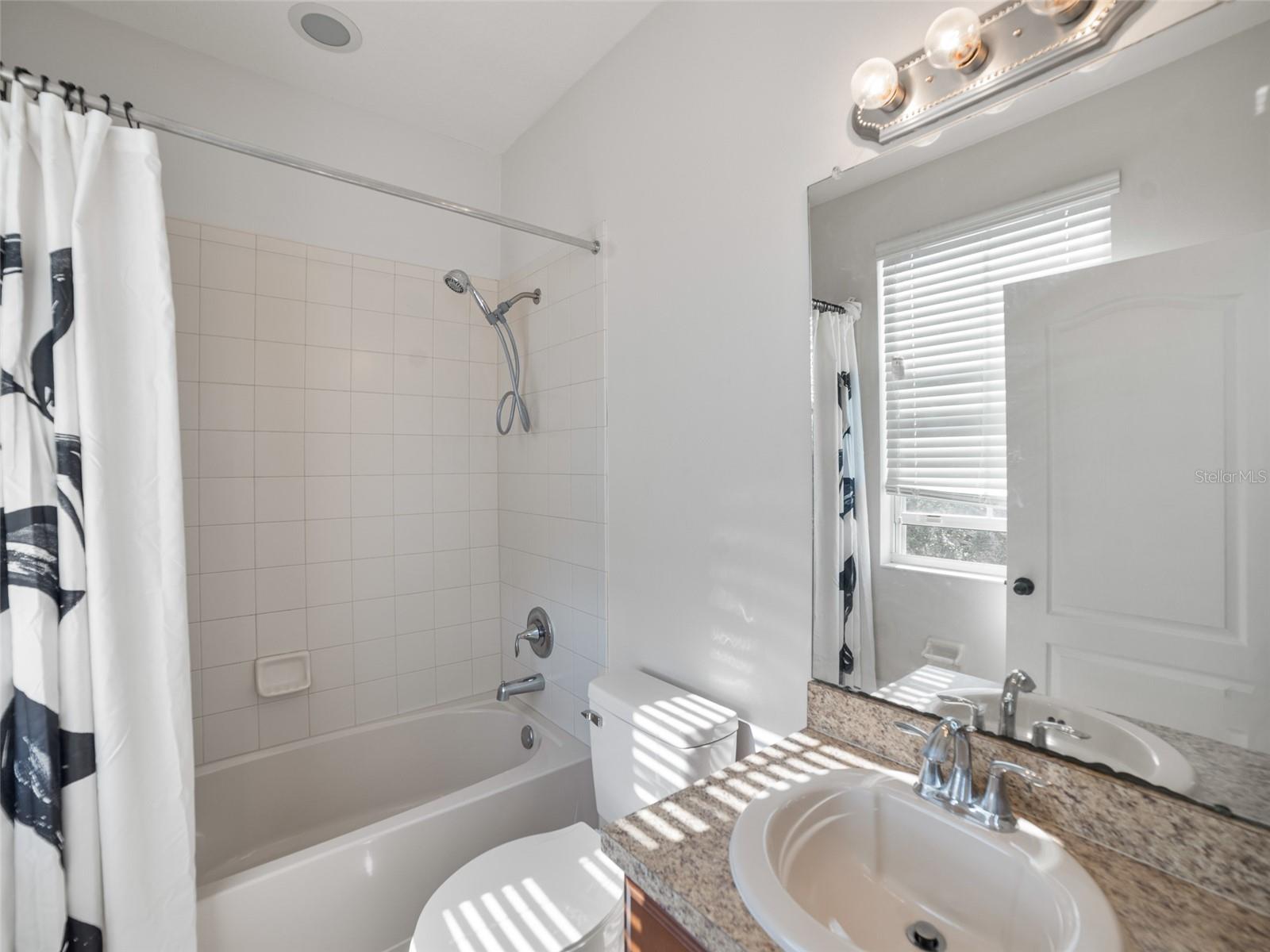 Image 14 of 22 For 956 Sombra Street
