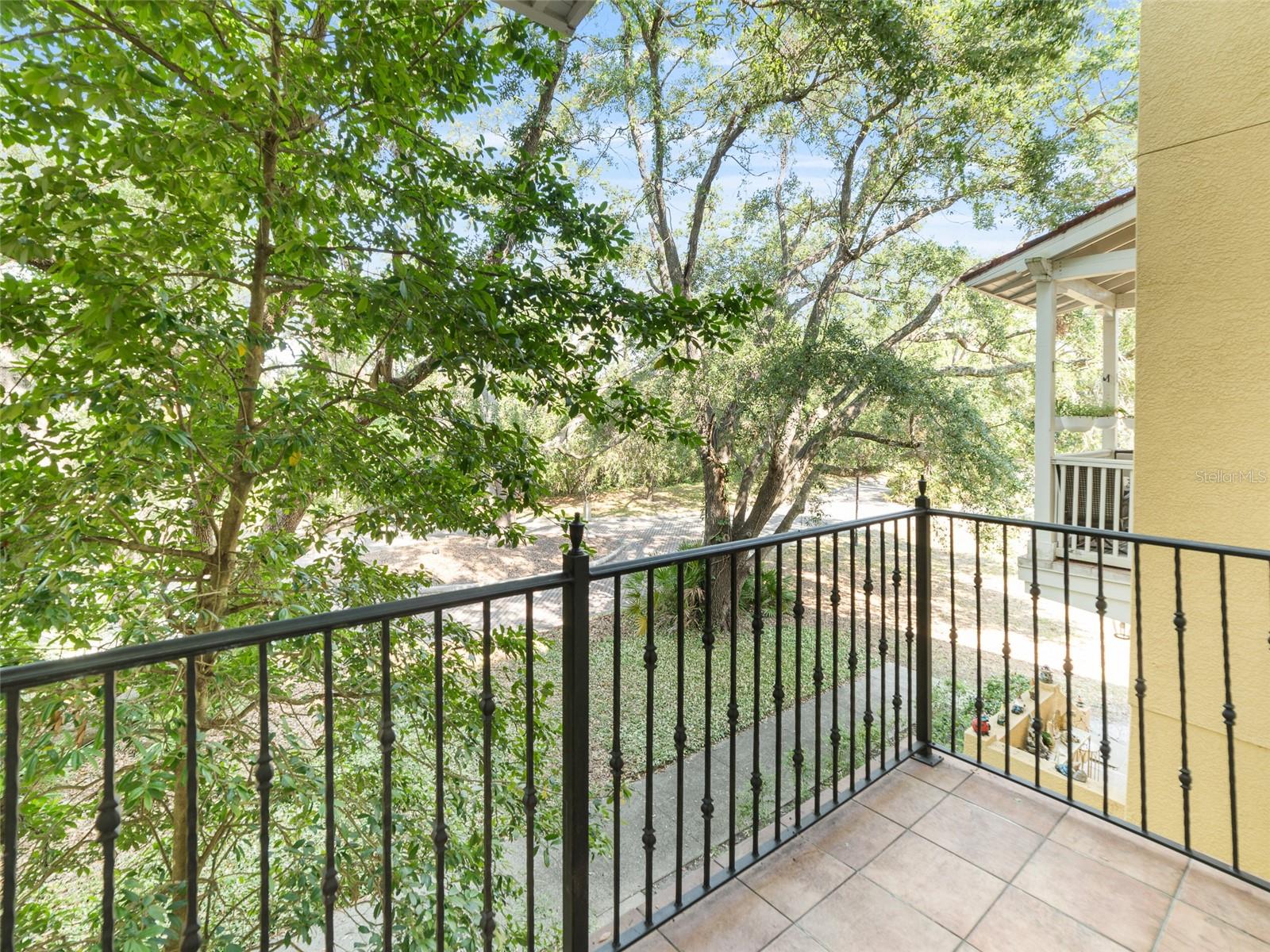 Image 16 of 22 For 956 Sombra Street