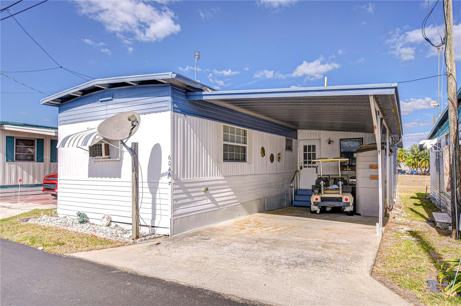 Image 2 of 34 For 6046 Harriet Street