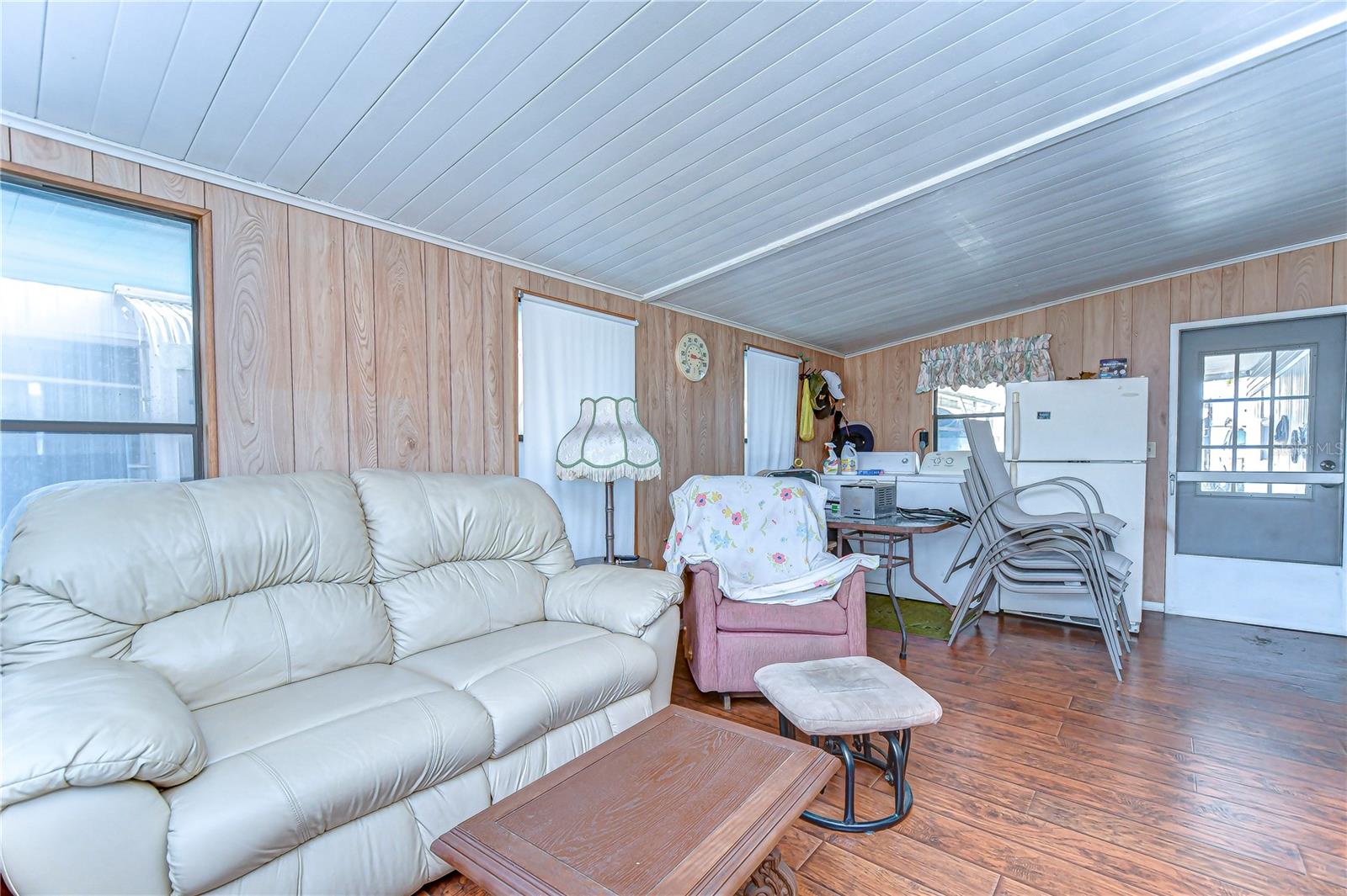 Image 22 of 34 For 6046 Harriet Street