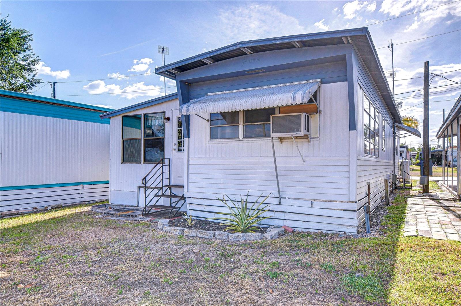 Image 34 of 34 For 6046 Harriet Street