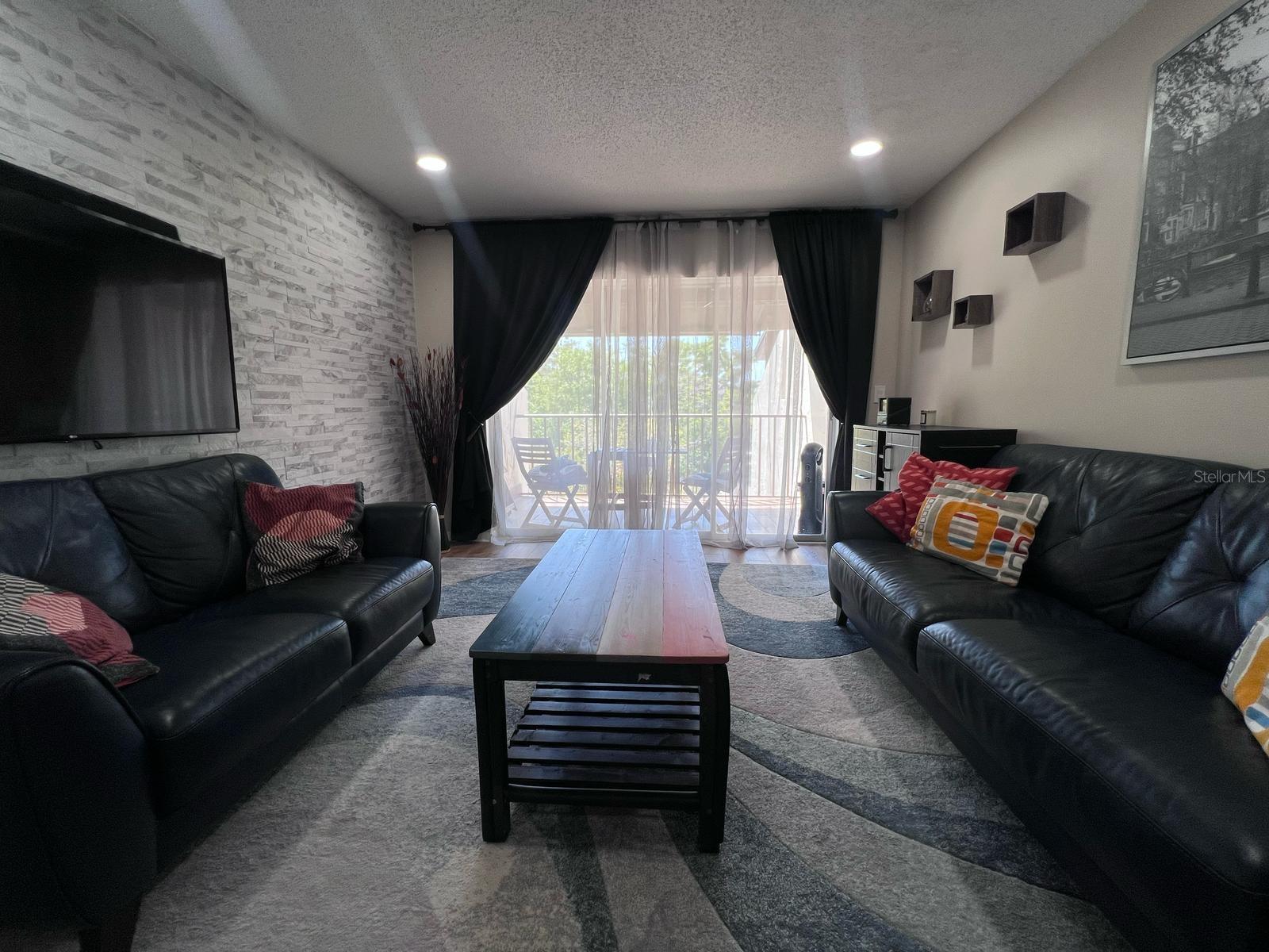 Image 3 of 18 For 2209 Belleair Road C11