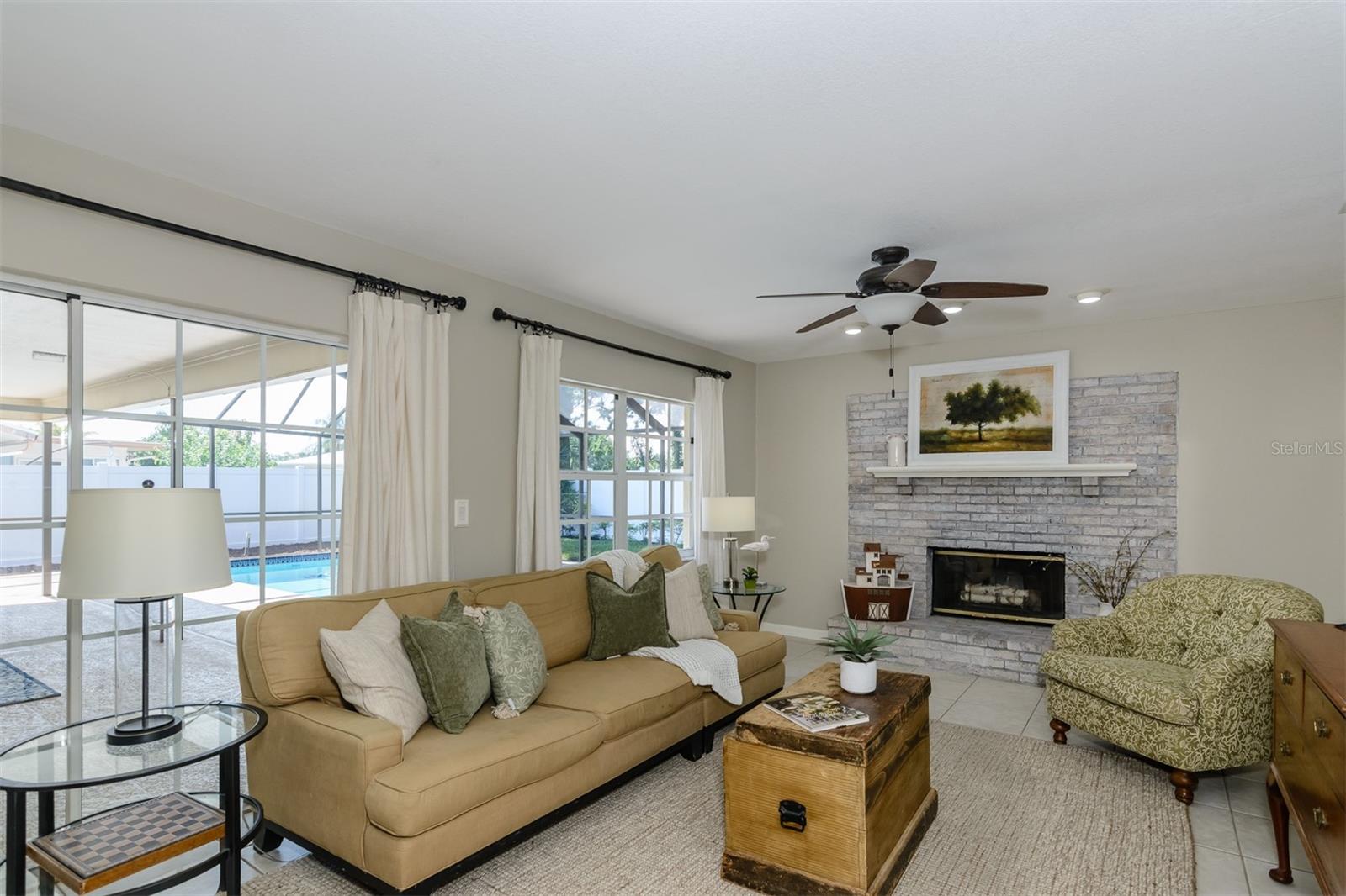 Image 21 of 66 For 2831 Quail Hollow Road W
