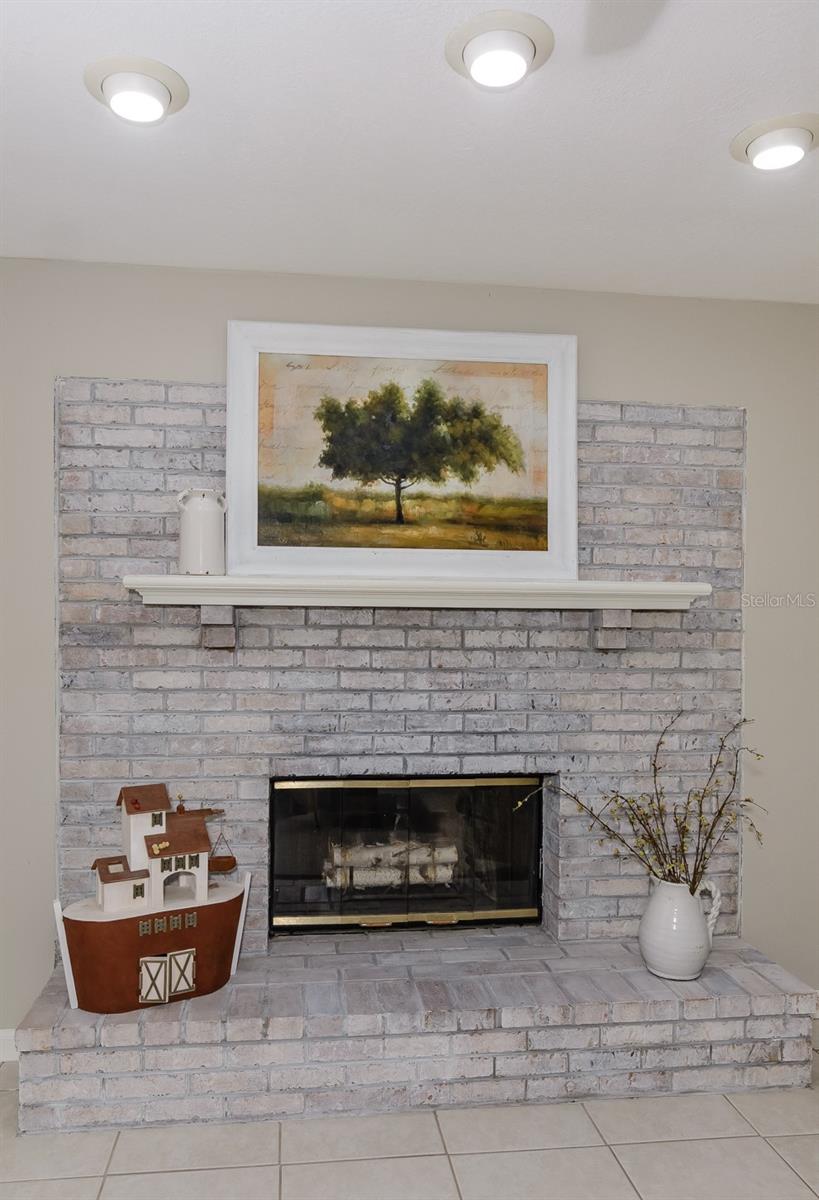 Image 23 of 66 For 2831 Quail Hollow Road W