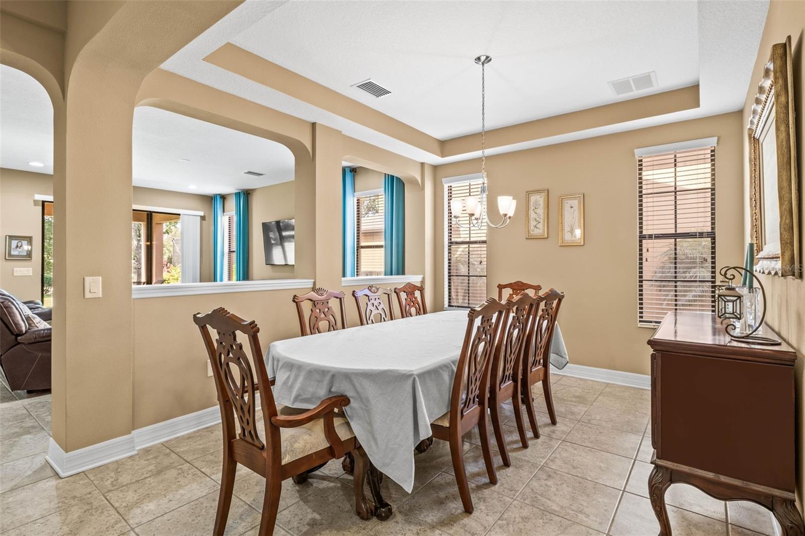 Image 11 of 55 For 32718 Summerglade Drive