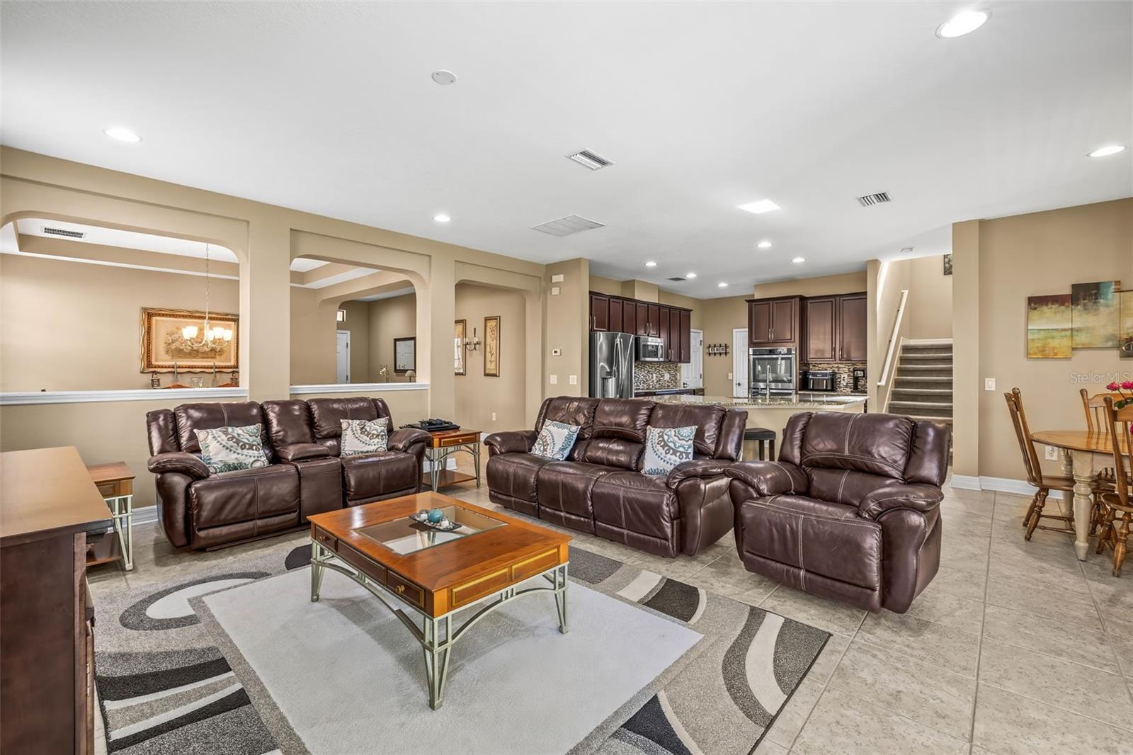 Image 15 of 55 For 32718 Summerglade Drive