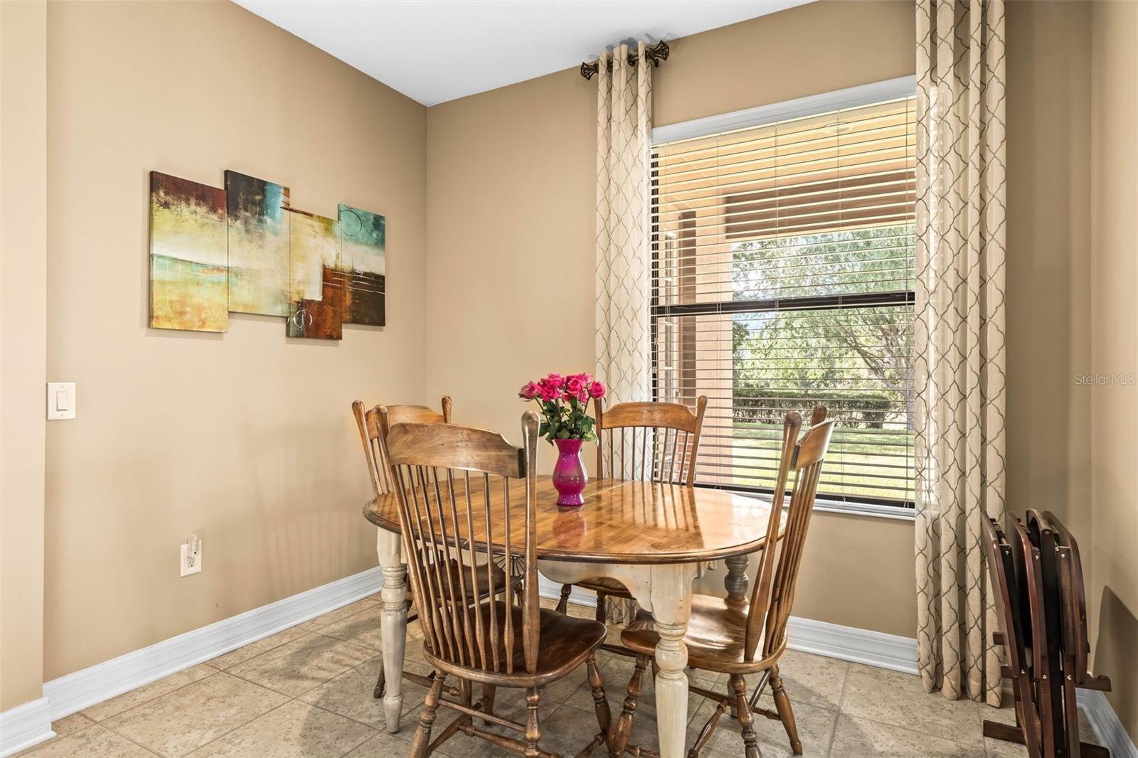 Image 18 of 55 For 32718 Summerglade Drive