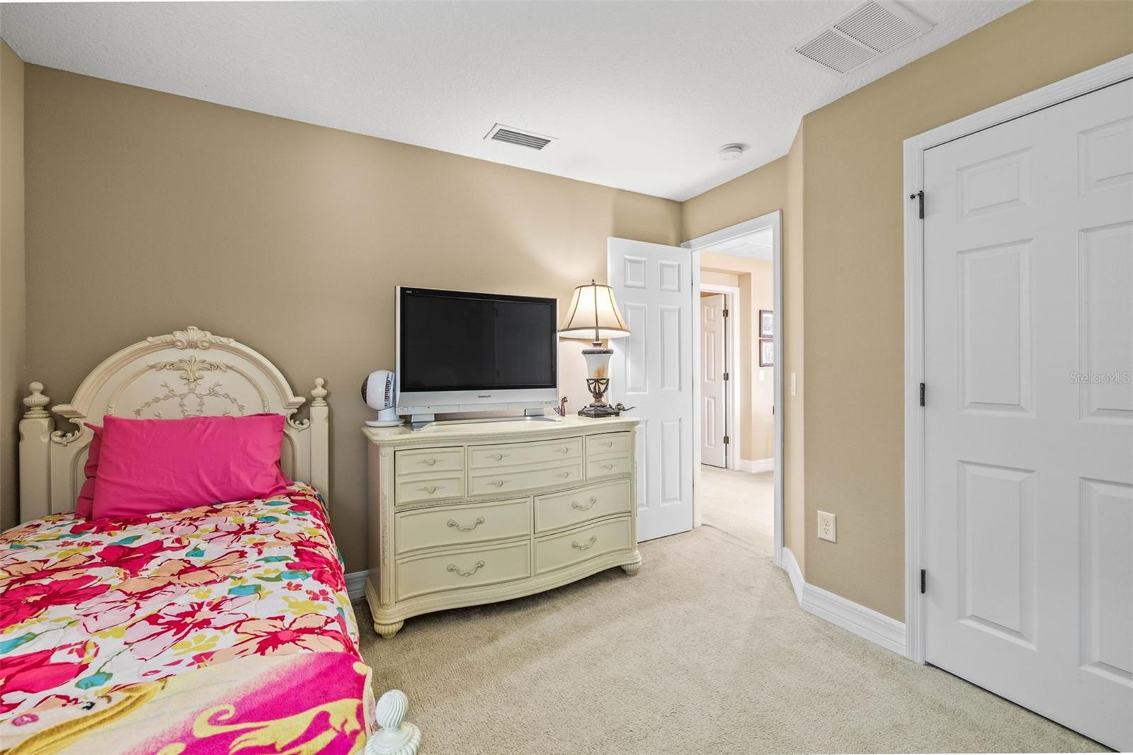 Image 30 of 55 For 32718 Summerglade Drive