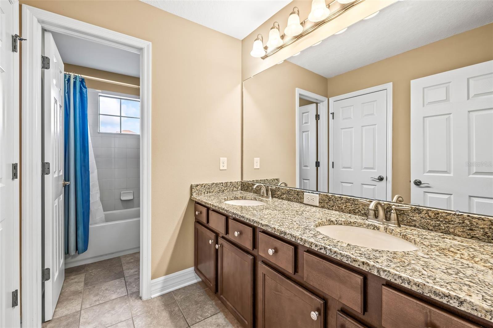 Image 36 of 55 For 32718 Summerglade Drive