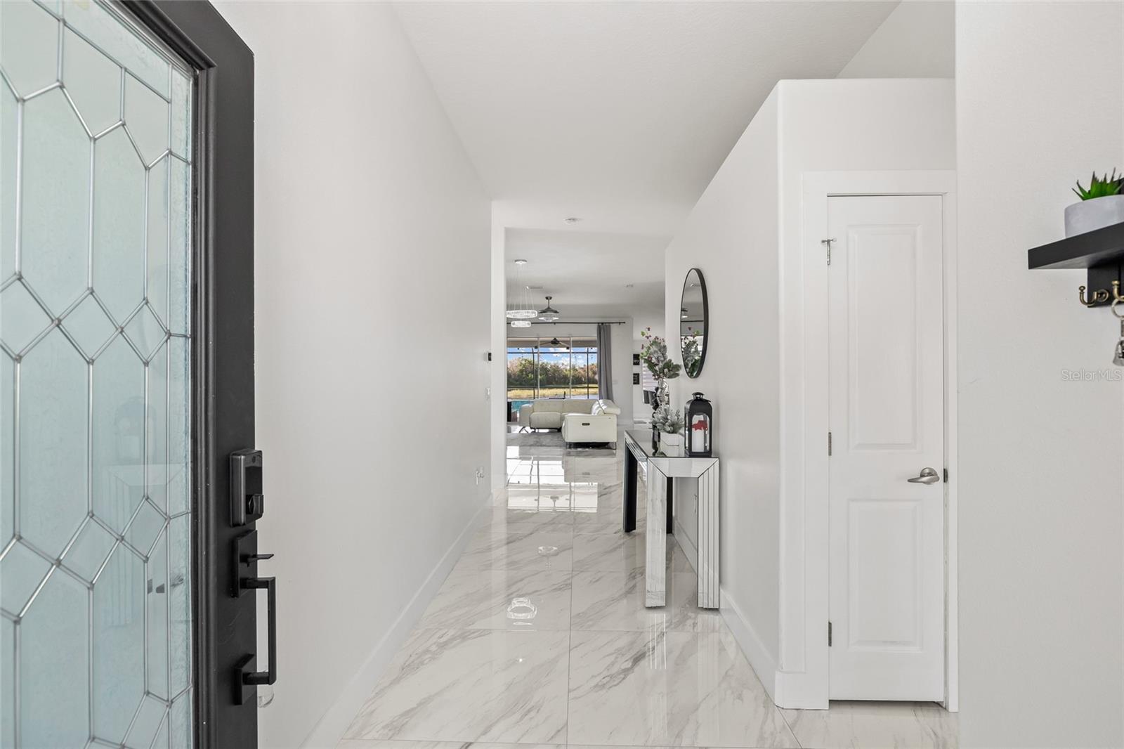 Image 4 of 54 For 3825 Beneraid Street