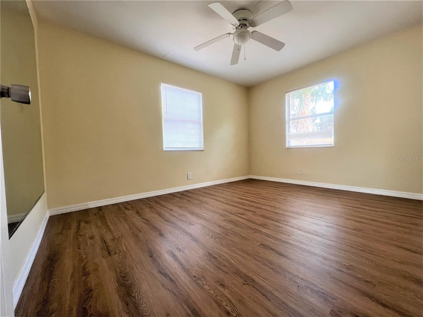 Image 15 of 20 For 6025 Cedar Street Ne