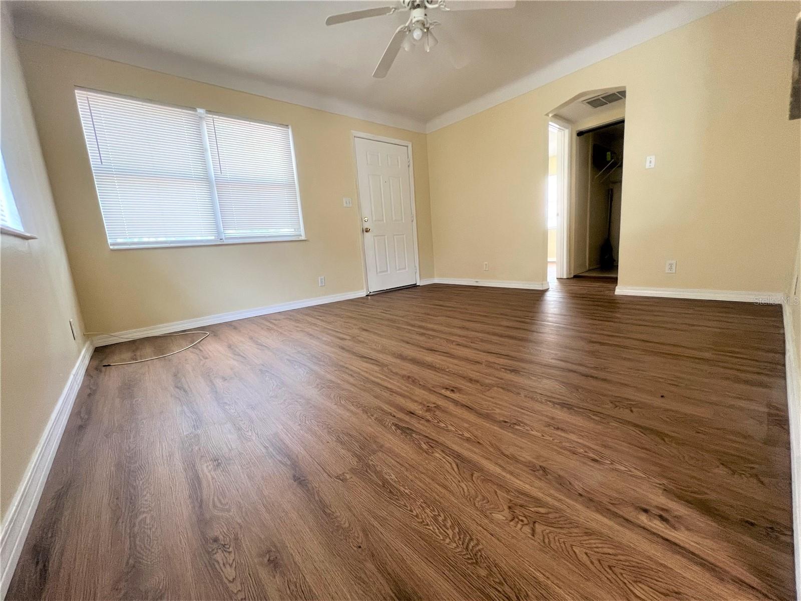 Image 5 of 20 For 6025 Cedar Street Ne