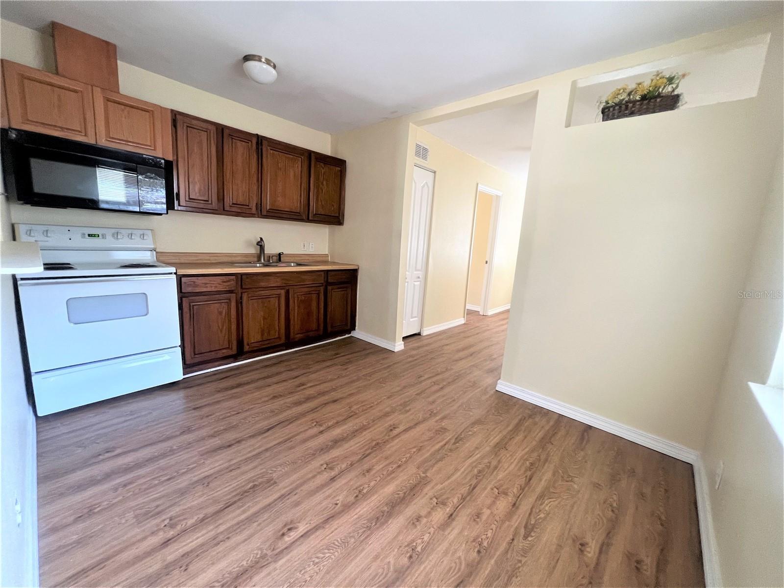 Image 7 of 20 For 6025 Cedar Street Ne