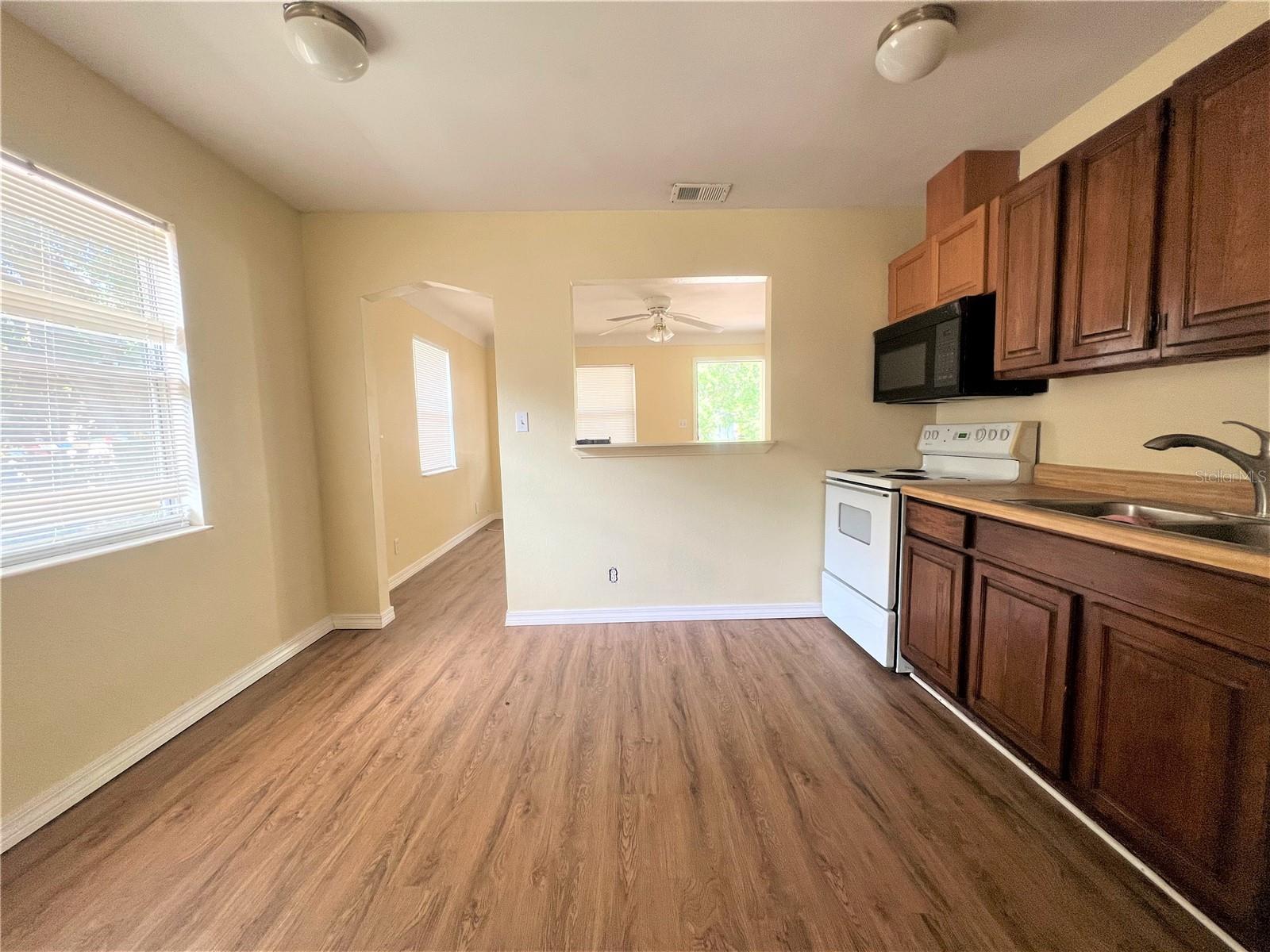 Image 8 of 20 For 6025 Cedar Street Ne