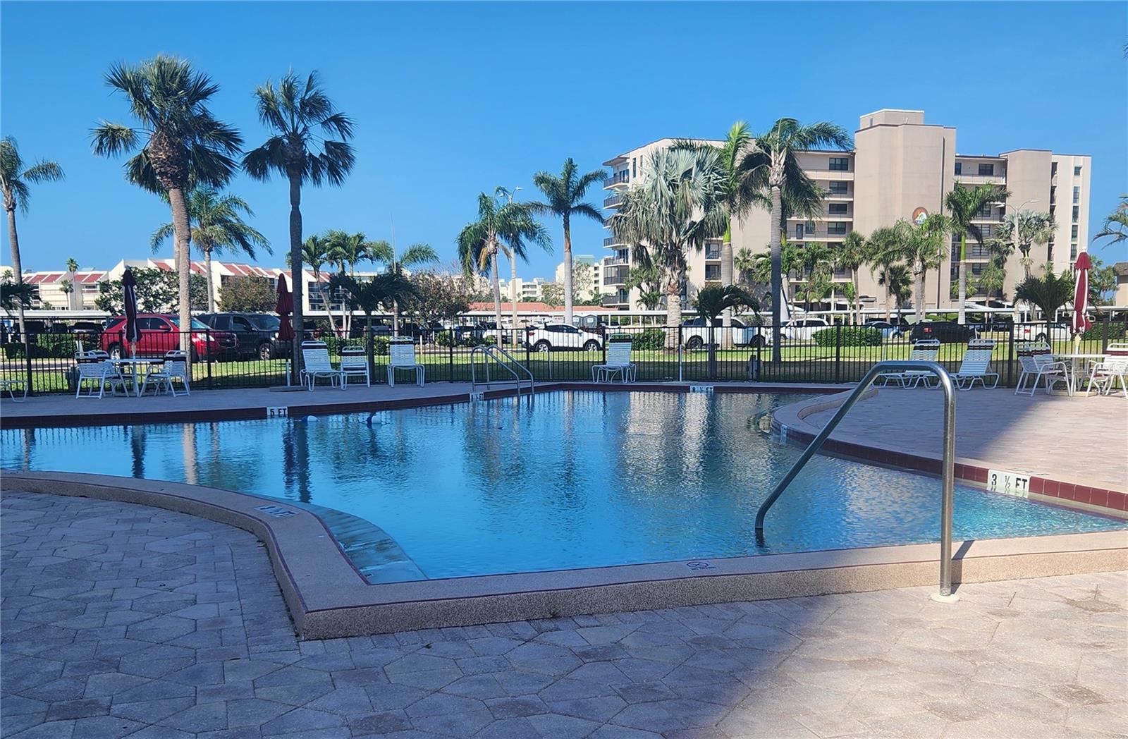 Image 30 of 31 For 7645 Sun Island Drive S 207